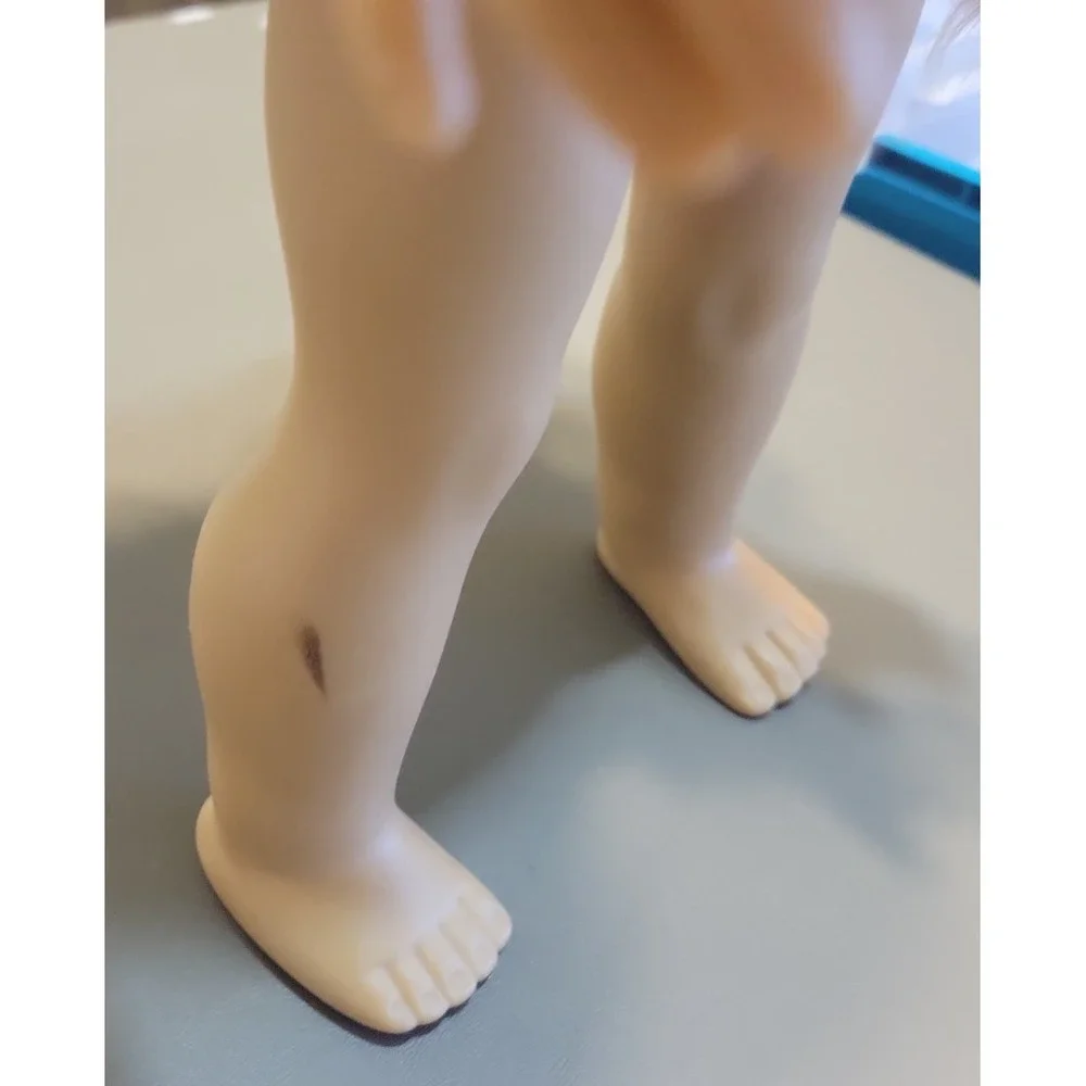 American Girl Doll Caroline Abbott 2012 Edition Long blonde Hair green eyes
